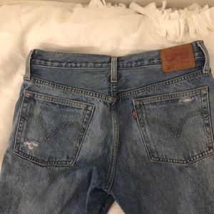 Ripped Levi 501’s!!